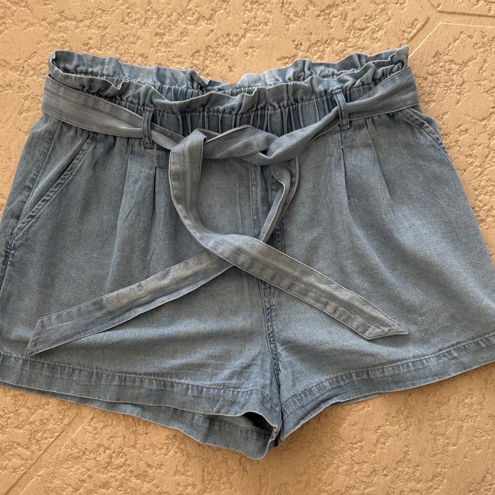 American Eagle Outfitters Light Blue Denim Shorts